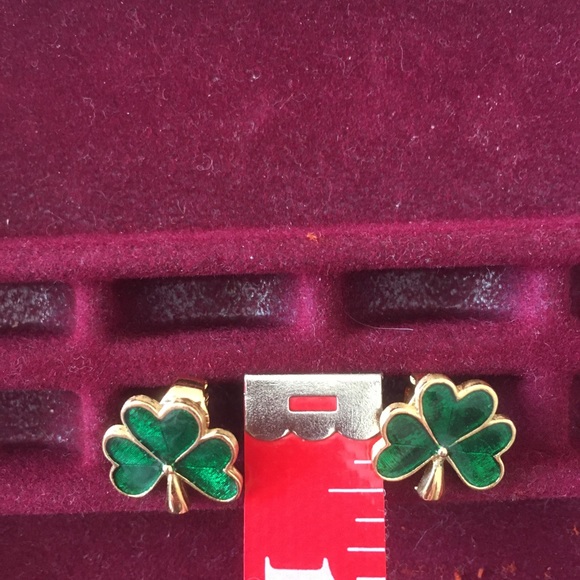 Clip on shamrock and gold earrings from Ireland - Picture 4 of 10